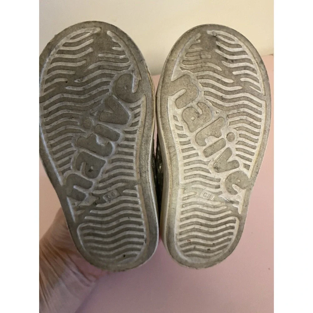 Native Jefferson Silver Sparkle Slip On Water Pool Shoes‎ 6